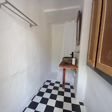 In Guest - Cavergno - Casa Coerente בית הארחה *